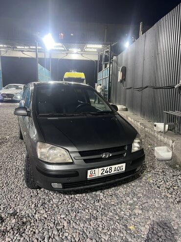 авто в рассрочку без банка без первоначального взноса в бишкеке: Пятидверный хэтчбек Hyundai Getz серого цвета. Автомобиль оснащен