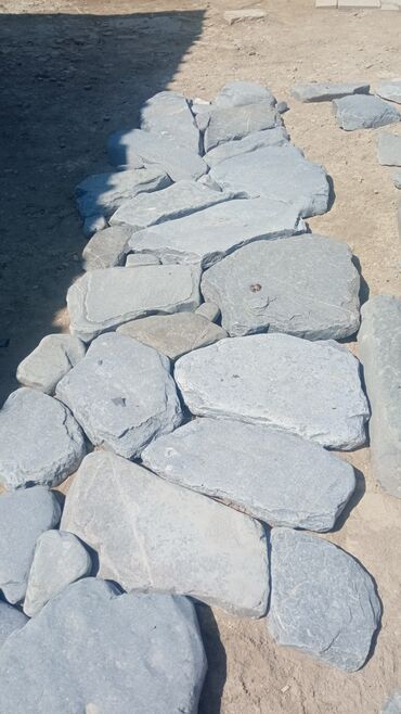 Dekorativ daşlar: Təbii daş məhsulları - Bazalt/klinker tipli qara-boz döşəmə daşları — 19