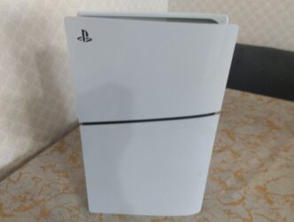 i̇şlənmiş telefon: Playstation 5 slim,iki pult biri ag biri gara yaxsi vezziyetdedi at lalafo.az i̇şlənmiş telefon: Playstation 5 slim,iki pult biri ag biri gara yaxsi vezziyetdedi