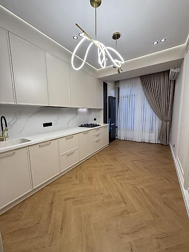Продажа квартир: 3 комнаты, 117 м², 9 этаж — 16