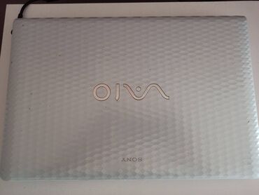 Sony: Sony Vaio PCG-71C11M / 15.6 LED / 6GB Rama / 256GB HDD Prodajem — 12