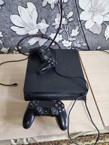 телевизор для playstation: Игровая консоль PlayStation 4 в комплекте с двумя беспроводными