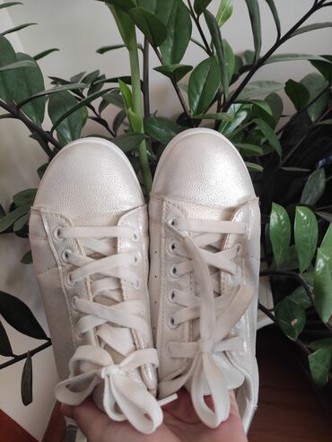 Tuflilər: Tuflilər, Ölçü: 37, rəng - Qırmızı, İşlənmiş — 11