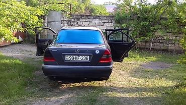 c180 1994: Mercedes-Benz C 180: 1.8 l | 1996 il Sedan — 3