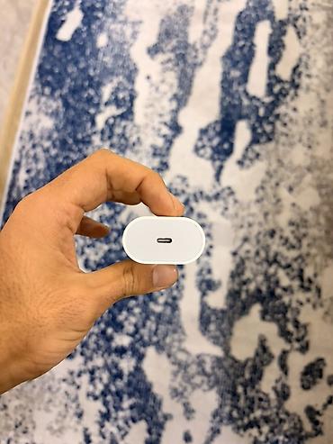 orjinal iphone adapter: Simsiz şarj cihazı Apple, 20 Vt, İşlənmiş — 2