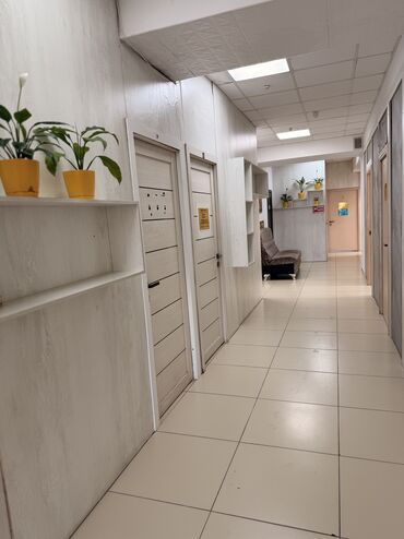 общежитие в аренду: Сдаю Кабинет в салоне, 12 м², Для бровиста, Для визажиста, Для лешмейкера