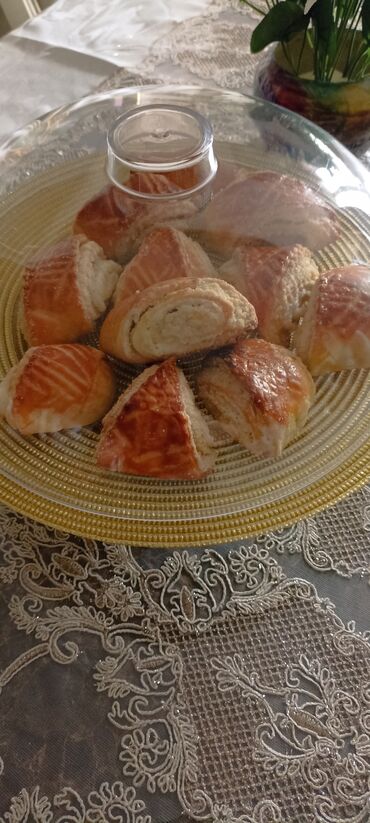 Un: Milli şirniyyatlar – əl işləri - Şəkərbura: Xəmir üzərində incə — 8