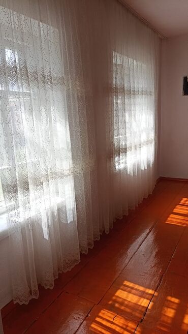 дом ж м ак бата: Барачный, 60 м², 3 комнаты, Собственник, Косметический ремонт