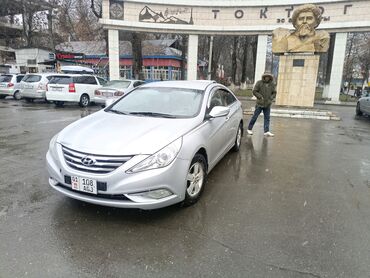 хундай саната 2004: Hyundai Sonata: 2012 г., 2 л, Автомат, Газ, Седан