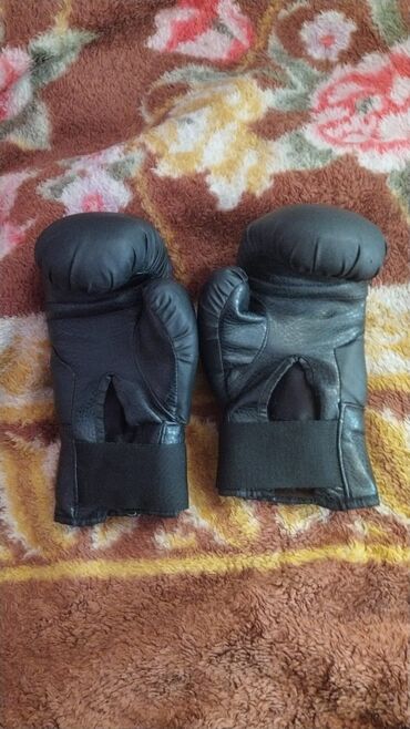 даром куртка: Перчатки на 7-8 лет обмен на 2 кг муки