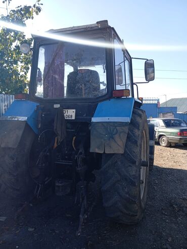 Traktorlar: Tecili satilir yaxsi veziyyetdedir senetleride qaydasindadir. elave — 1