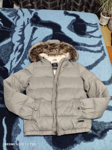 ženske zimske jakne c a: C&A, S (EU 36), M (EU 38), Jednobojni, Sa postavom, Krzno