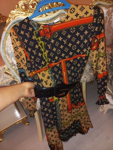 Коктейльные платья: Коктейльное платье, Мини, Louis Vuitton, M (EU 38)