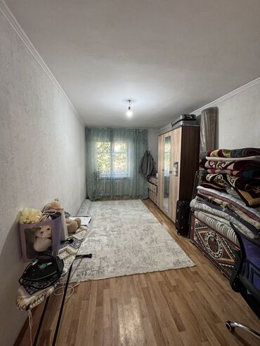 продам дом дешево срочно бишкек: 42 кв. м, Эмереги менен