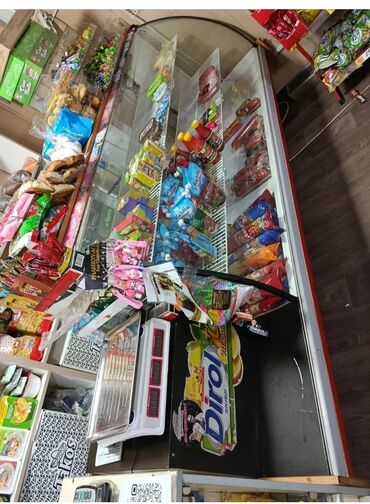 торговое оборудование для магазина одежды: Для молочных продуктов, Б/у