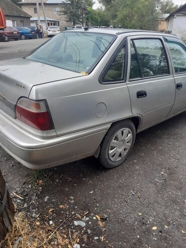 авто рассрочка: Daewoo Nexia: 2005 г., 1.5 л, Механика, Бензин, Седан