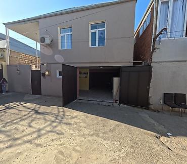 Həyət evləri və villaların satışı: Xırdalanda 2 mərtəbəli həyət evi - Plan: Aşağıda geniş giriş/qaraj — 18