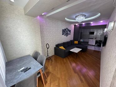 Uzunmüddətli kirayə mənzillər: 28 May metrosu yanınında mənzil kirayə verilir. Mərtəbə 15/7. Ümumi — 4