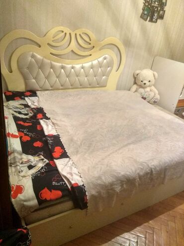 вешалка шкаф: Двуспальная кровать, Шкаф, Комод, Трюмо, Азербайджан, Б/у