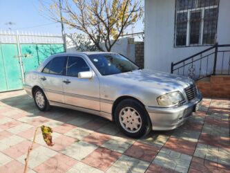 Mercedes-Benz: Mercedes-Benz C 240: 2.4 l | 2000 il Sedan — 10