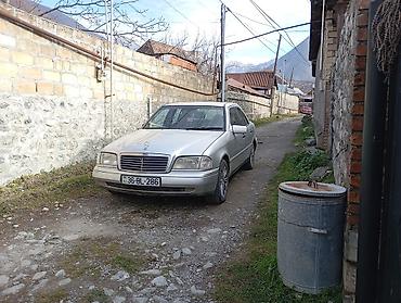 Mercedes-Benz: Mercedes-Benz C-Class: 2.8 l | 1994 il Sedan — 9