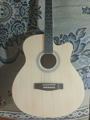 гитару sakura: Frontier Kadence гитара. цена 5500с. есть крепления для подвешивания