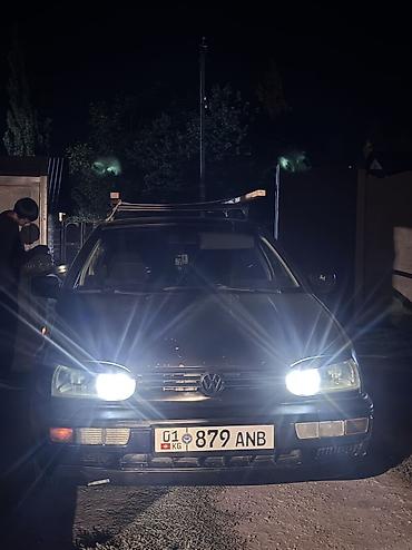 Volkswagen Golf: 1995 г., 1.8 л, Механика, Бензин, Хэтчбэк