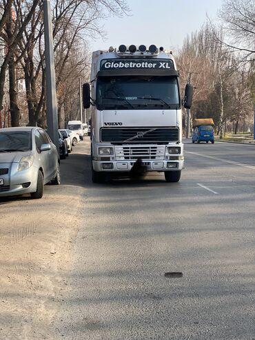 Тягачи: Тягач, Volvo, 2001 г., Без прицепа — 1