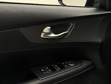 Kia: Kia K3: 2019 г., 1.6 л, Автомат, Бензин, Седан at lalafo.kg — 13 Kia: Kia K3: 2019 г., 1.6 л, Автомат, Бензин, Седан — 13