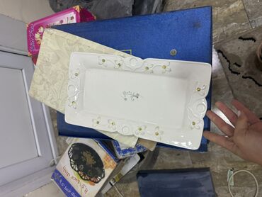 Digər dəstlər və servizlər: Məişət və servis üçün dekorativ və mətbəx dəsti - Qırmızı bəzəkli — 14