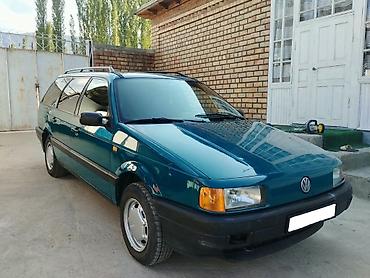 Volkswagen Passat Variant: 1993 г., 1.8 л, Механика, Бензин, Универсал