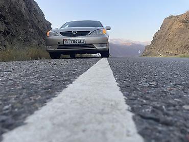салон машины: Toyota Camry: 2003 г., 2.4 л, Автомат, Бензин, Седан — 4