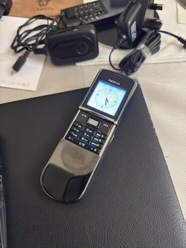 кнопка телефон: Nokia 8 Sirocco, < 2 ГБ, цвет - Черный, Кнопочный