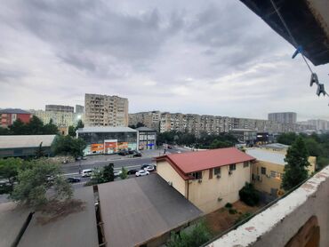 Kirayə mənzillər: Bakı, 3 otaqlı, Köhnə tikili, m. Əhmədli, 82 kv. m