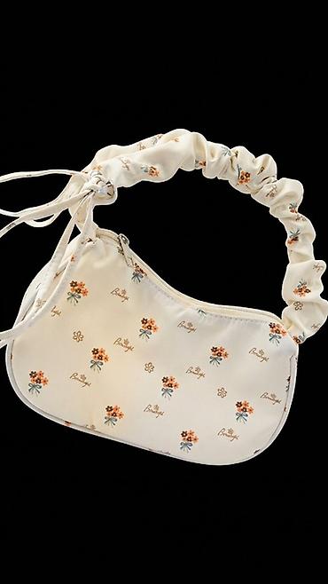 Küçük çiyin/handbag – krem rəngdə, çiçək naxışlı - Model: aypara