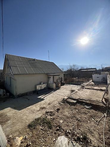 Продажа коттеджей и домов: Продается жилой дом с большим участком и хозяйственными постройками — 2