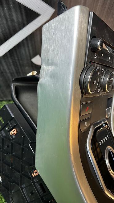 Другие детали салона: Запчасти на Range Rover В наличии средние консоли, подлокотники На — 8