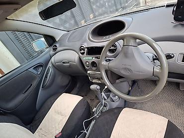 bmw ix3: Toyota Vitz: 2001 г., 1.3 л, Автомат, Бензин, Хэтчбэк — 3