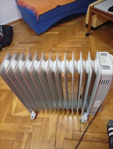 Uljani radijatori: Ulje­ni radijator na točkićima - Tip: električni uljni radijator sa — 4