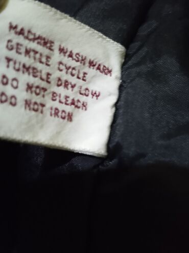 Bomberi: Crna bomber jakna Jordache - Klasičan bomber kroj sa malo širim — 13