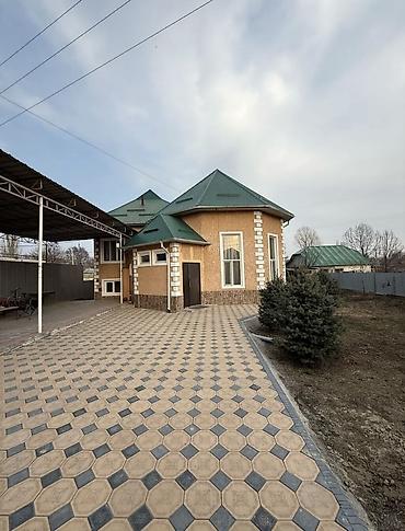 Продажа коттеджей и домов: ‼️Продается двухэтажный дом в г.Шопоков(Сокулукский район). Дом — 4