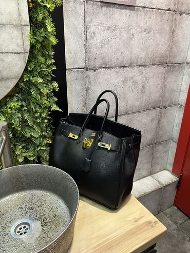 сумка женская большая брендовая: Сумка люкс качества Hermes черная большая😍 Хорошего качества 👍🏻 Брала