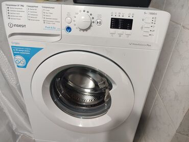 мотор стиралки: Кир жуучу машина Indesit, Жаңы, Автомат, 5 кг чейин, Толук өлчөм