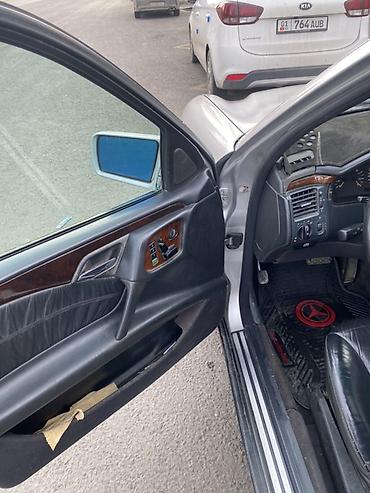 Mercedes-Benz: Mercedes-Benz E-Class: 1995 г., 3.2 л, Автомат, Газ, Седан — 7