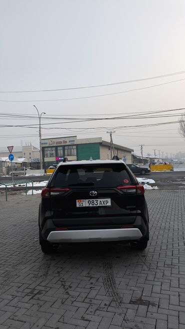 Toyota: Toyota RAV4: 2019 г., 2.5 л, Автомат, Бензин, Кроссовер at lalafo.kg — 6 Toyota: Toyota RAV4: 2019 г., 2.5 л, Автомат, Бензин, Кроссовер — 6