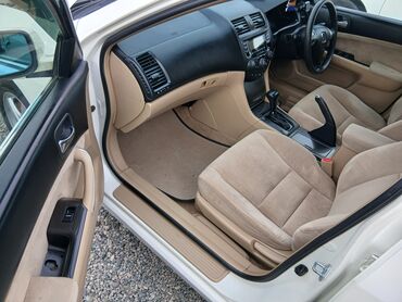 Honda: Honda Accord: 2003 г., 2 л, Типтроник, Бензин, Седан — 15