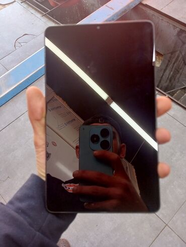 tablet qiymətləri: Samsung tab a9 yep yeni veziyetdedir cox az istifade olunub zaryatqa