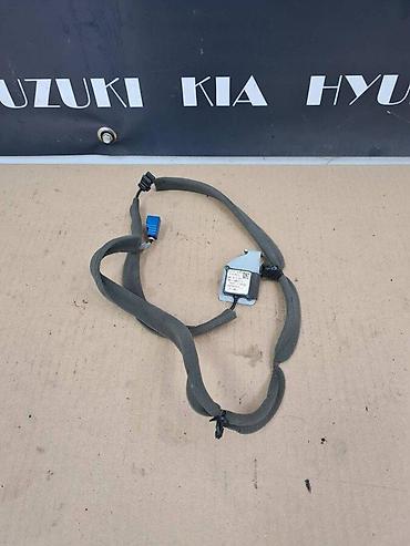 Ostala autoelektrika: GPS ANTENA ZA NISSAN QASHQAI, X-TRAIL OD 2014. DO 2021. GOD — 1