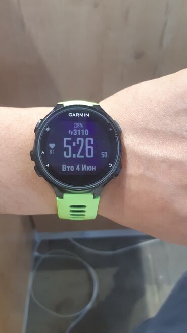 спортивный часы: Garmin 735 xt 
отличное состояние