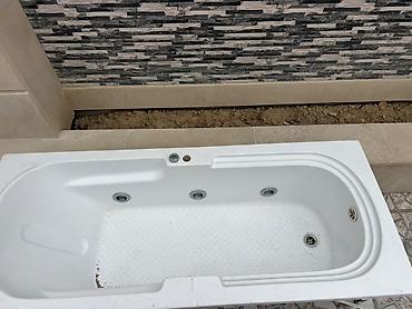 Hidromasajlı akril vannа - Material: ağ akril, sürüşməyə davamlı